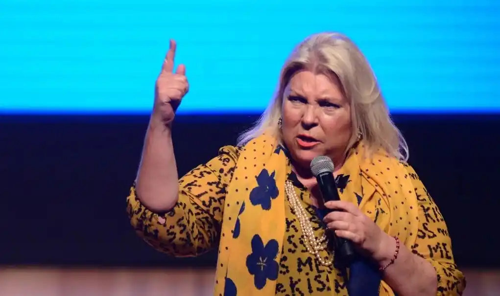 Ante el Gabinete, Carrió pronosticó una victoria "por paliza" en octubre