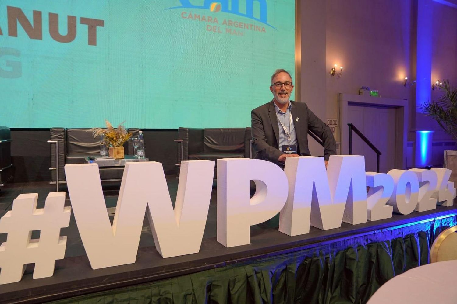 La cadena mundial del maní se reunió por primera vez en el país