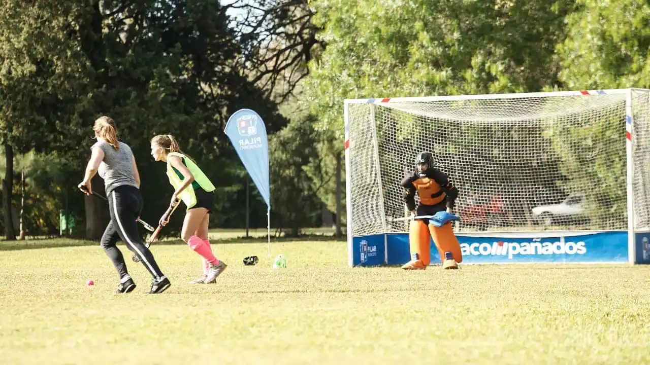 El torneo se jugó originalmente entre 2011 y 2014.