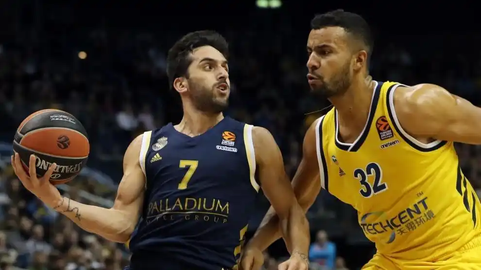 Campazzo, con récord de asistencias