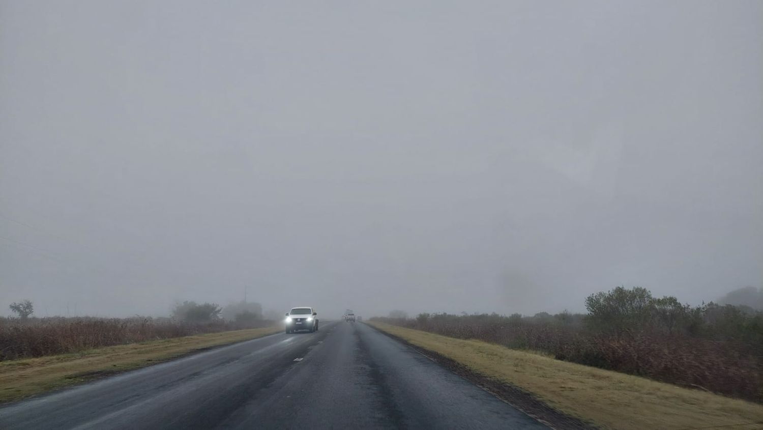 Alerta amarilla: lluvias intensas, granizo y ráfagas de viento durante la noche de hoy y la madrugada del sábado