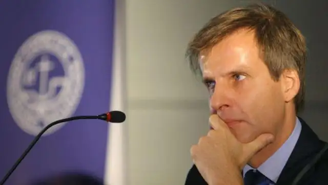 Redrado: "Si el dólar se mantiene en $18, es más conveniente tener pesos"