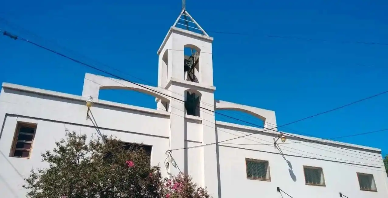 Cuatro religiosos sufrieron un brutal asalto en la capilla Domingo Savio