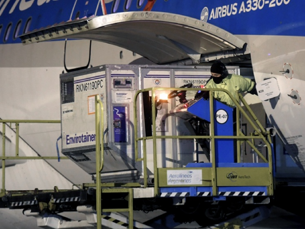Llegaron 1.440.000 dosis de vacunas Sinopharm