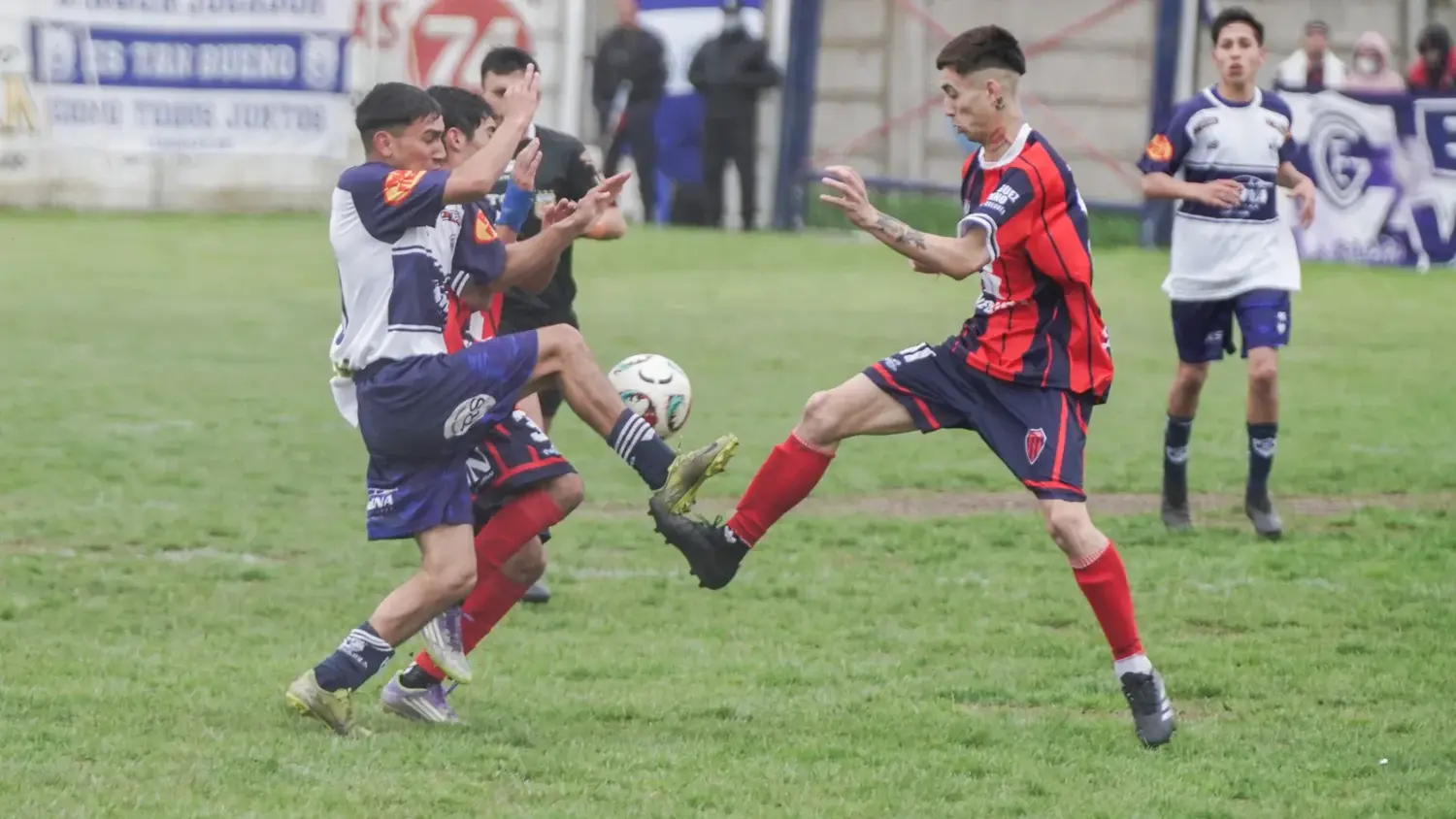 Defensores de Puerto Quequén vs Gimnasia. Torneo Sergio Portugal 2026