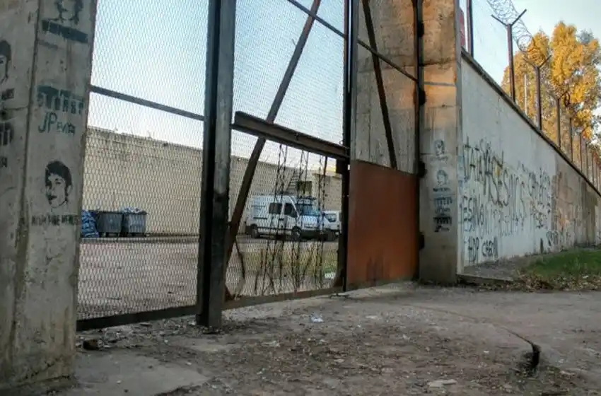 Detuvieron a un adolescente de 17 años por abusar sexualmente de sus hermanos de 7 y 11