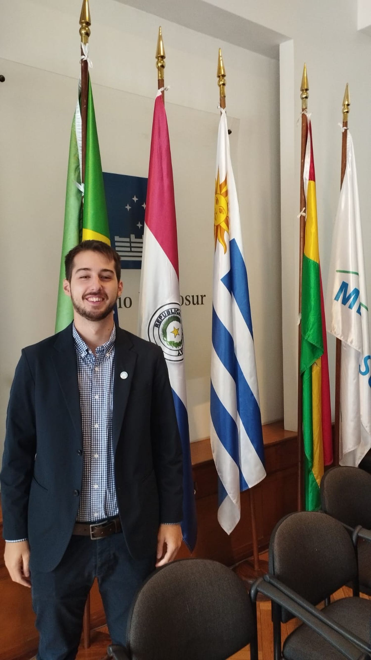 Kevin Genovese en el edificio Mercosur, en Montevideo.