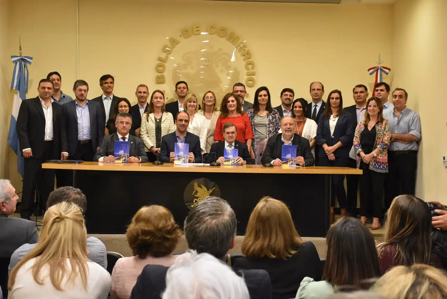 En 10 años, casi 25 mil nuevas familias accedieron a agua, cloacas y gas natural