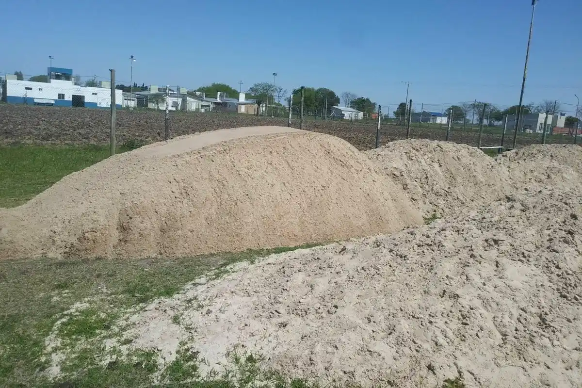 Sportivo Larroque está mas cerca de lograr un acuerdo para su cancha propia