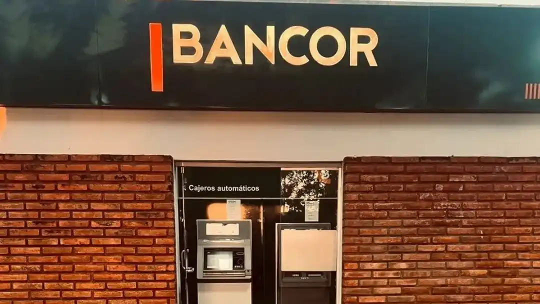 Tras gestiones ante Bancor, el municipio aseguró el funcionamiento de los dos cajeros de la localidad.