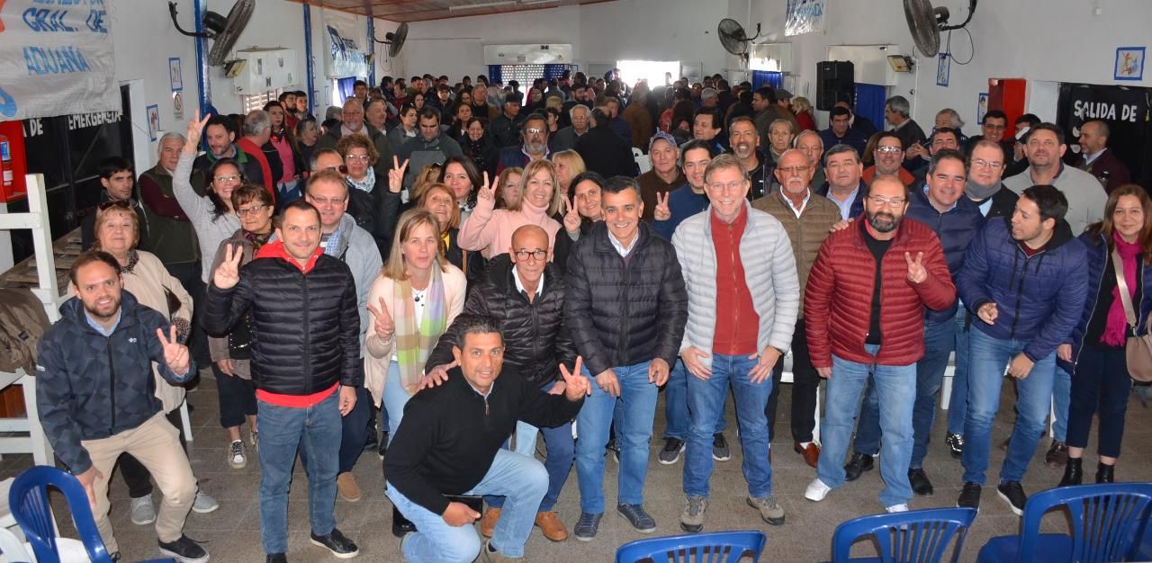 Se profundiza la división: El PJ se reunió en Gualeguaychú con Bahillo y sin el piaggismo