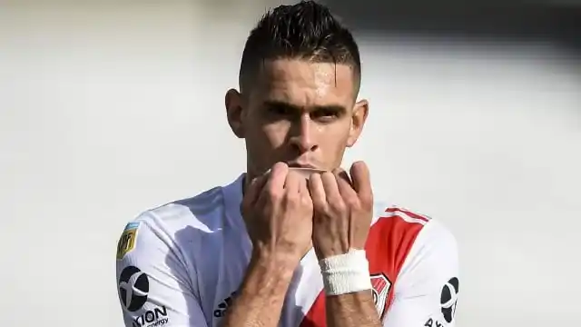 Rafael Santos Borré.