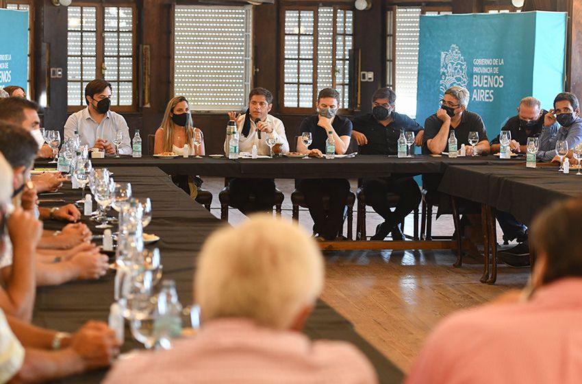 Kicillof en Miramar con pymes: "Este verano marcará un antes y un después"