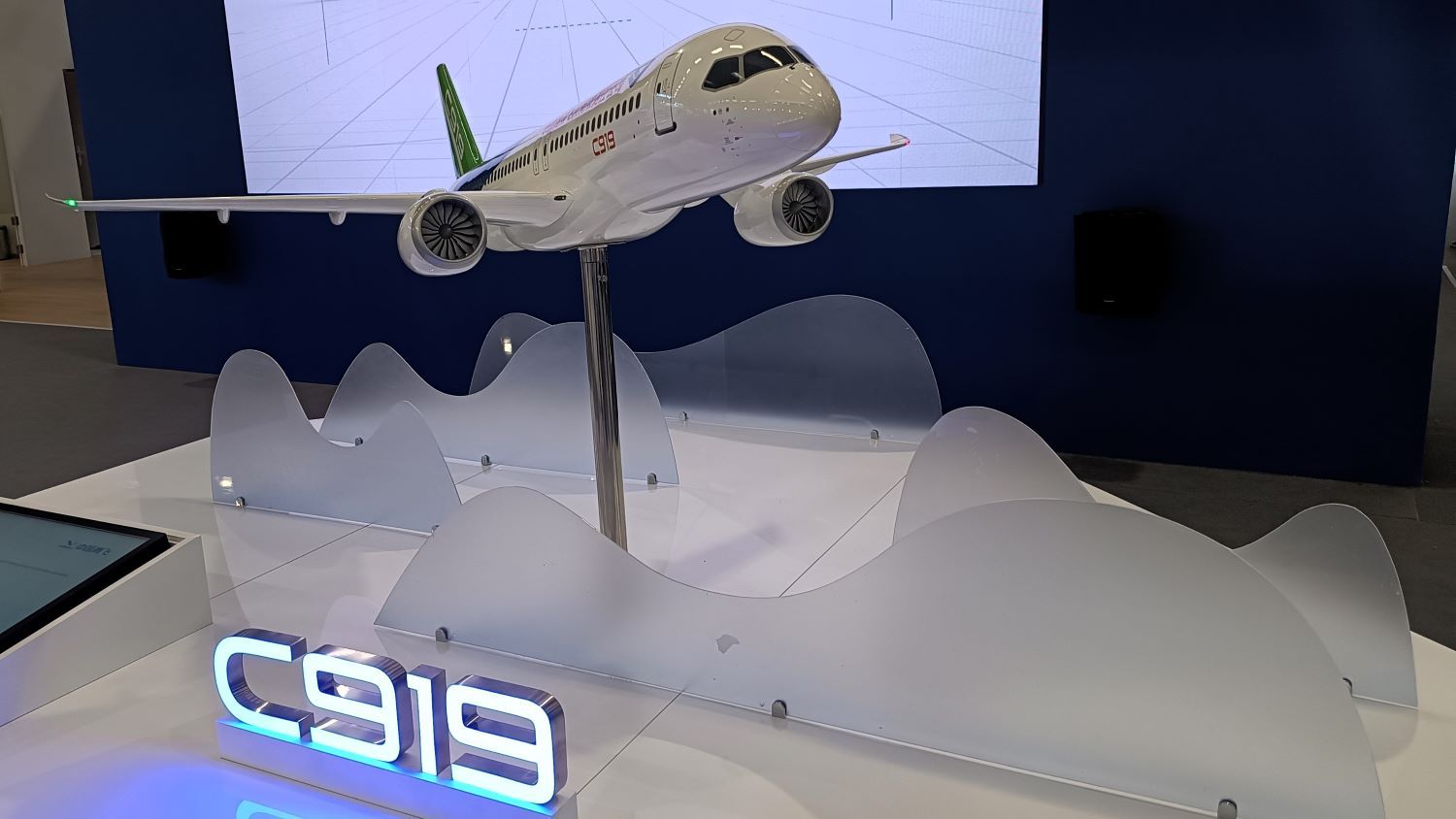 China desarrolla dos variantes del COMAC C919 para competir con Boeing y Airbus