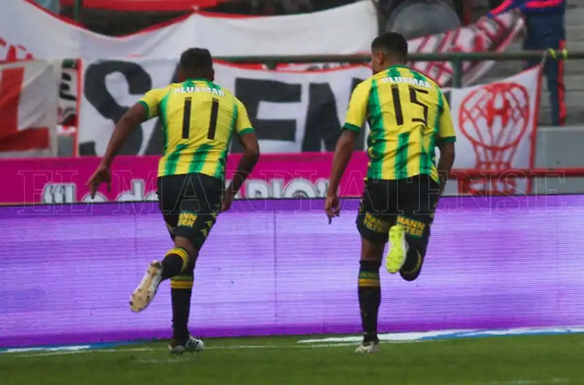 El “Tiburón” se construyó desde la sur