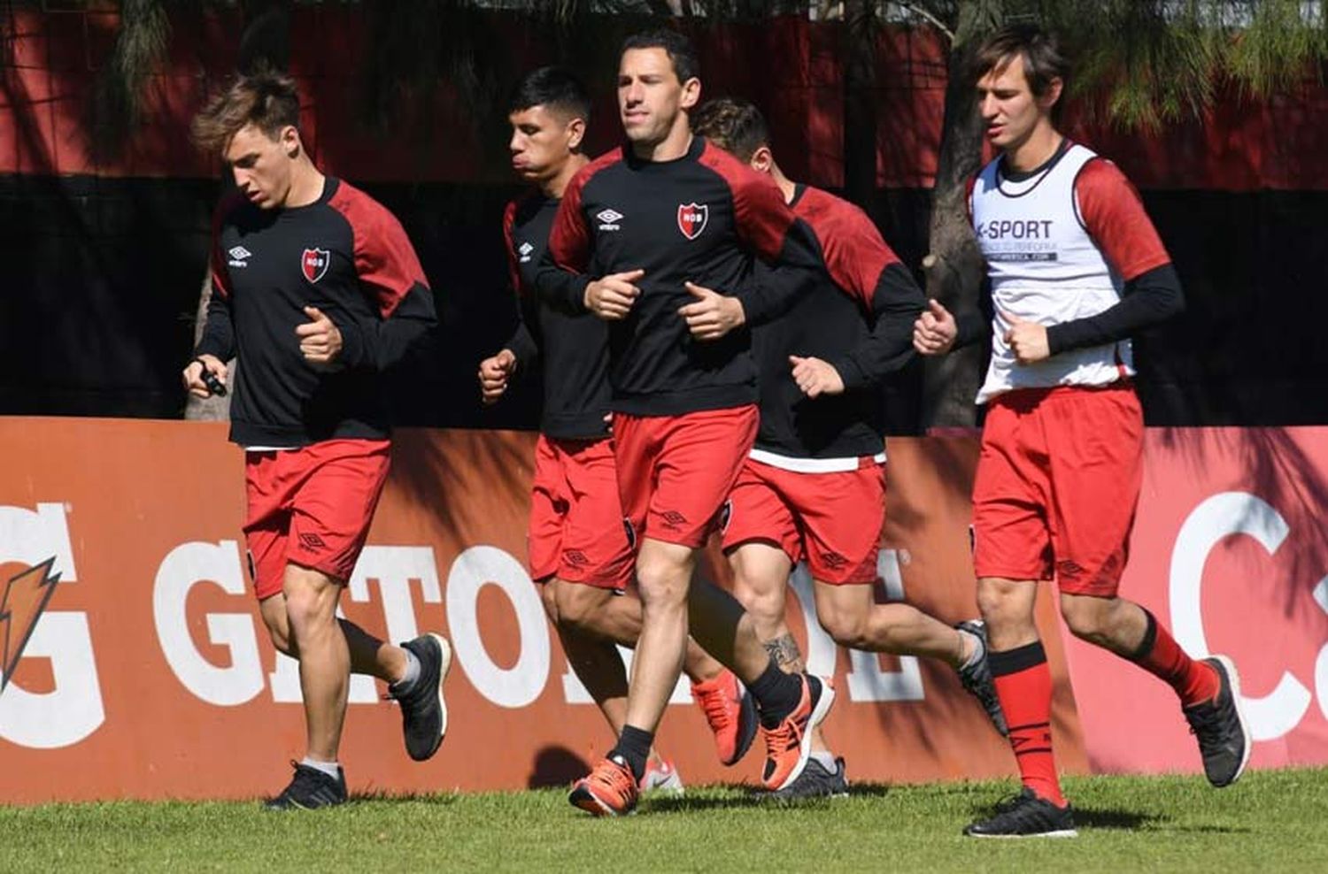 Newell’s dejó atrás el Clásico, volvió a las prácticas y repetiría el 11 ante Aldosivi