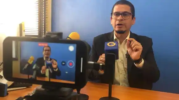 ¡PARTICIPAR SERÍA ENCHARCARSE! Nicmer Evans pone en tela de juicio participación de independientes en primarias opositoras