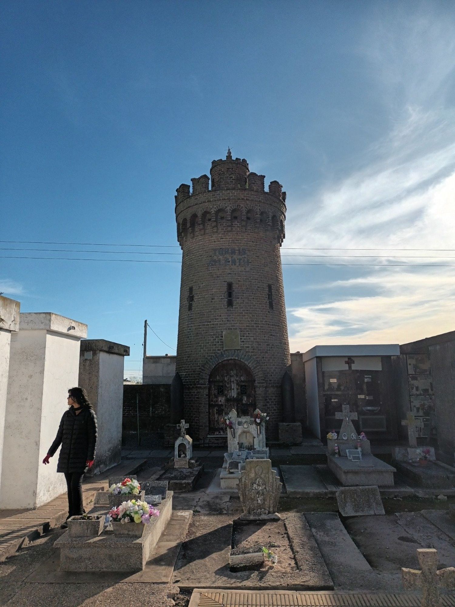 Torre del Silencio de Carmen de Areco: La tumba a la que nadie puede ingresar por temor a una maldición