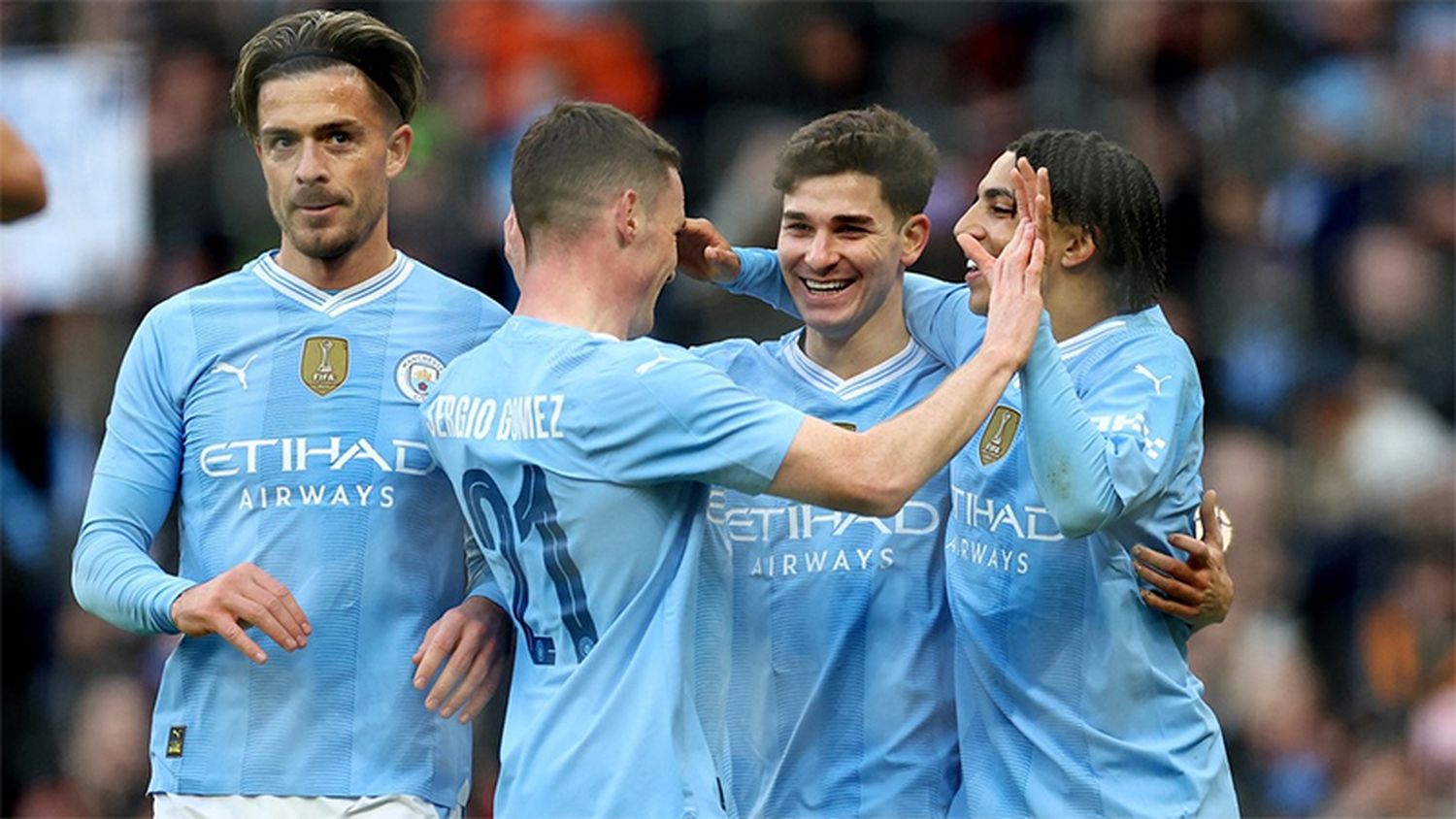 Julián Álvarez atraviesa un gran momento en el City: gol y asistencia en el 5-0