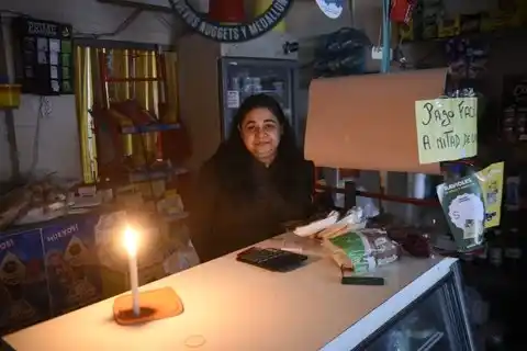 Las boletas de la luz ponen en jaque a varios comercios