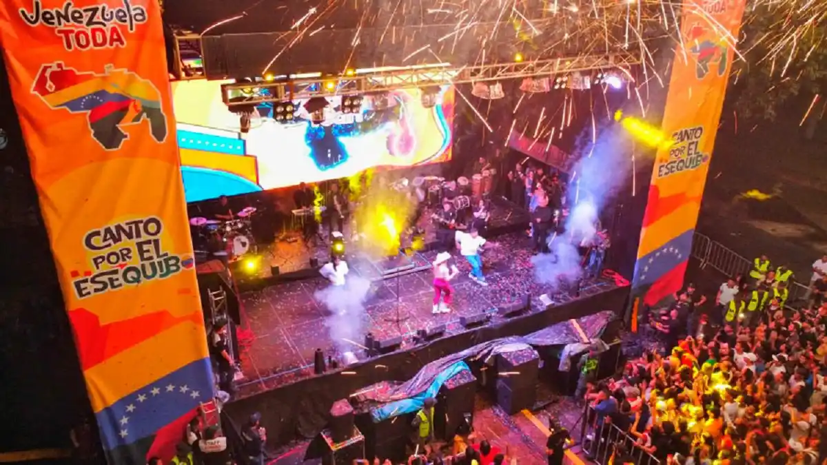 ¡A DESORDEN PÚBLICO LO SACARON DEL AIRE EN VTV CUANDO TOCABAN POLÍTICOS PARALÍTICOS! Críticas por doquier contra el Esequibo Fest