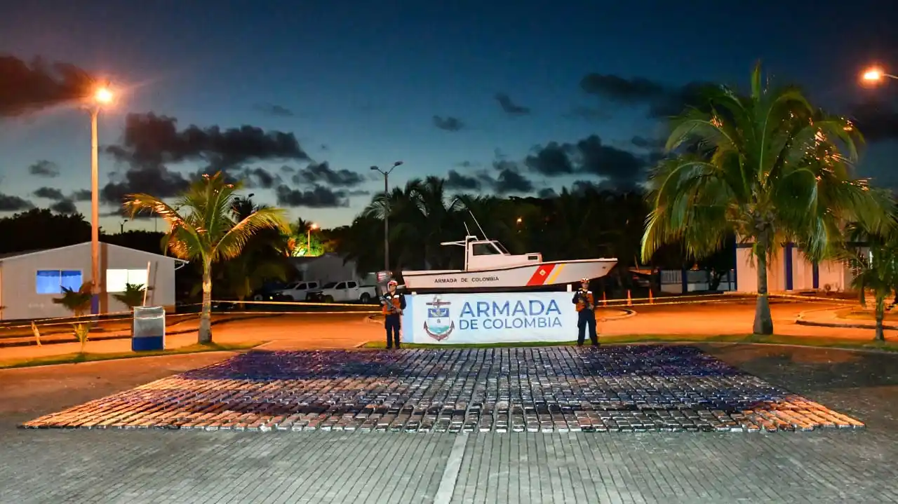 Incautan cargamento de más de 2 TONELADAS DE COCAÍNA cerca de la Isla de San Andrés (+ Video)