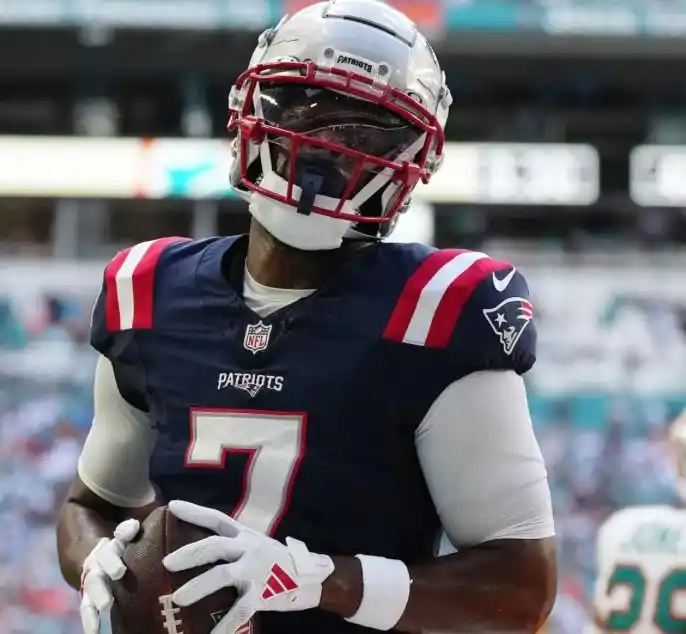 ¡Un campeón del Super Bowl mostró sus genitales en redes sociales!