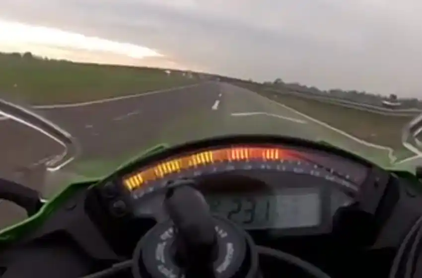 Peligro al volante: manejó en moto a 300 km/h y cubrió el tramo Rosario – Funes en 3 minutos