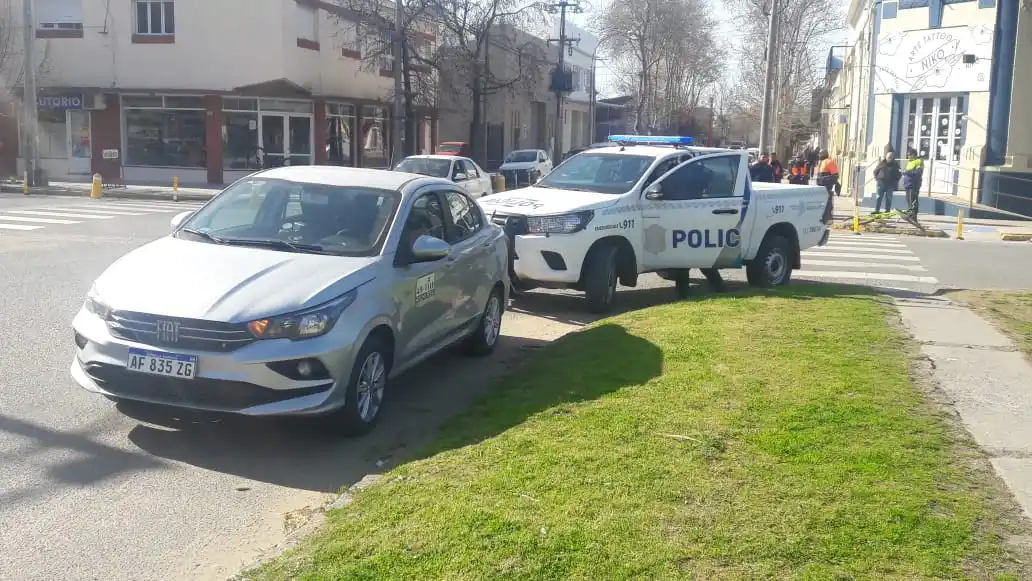 Ciclista golpeada en 58 y 63