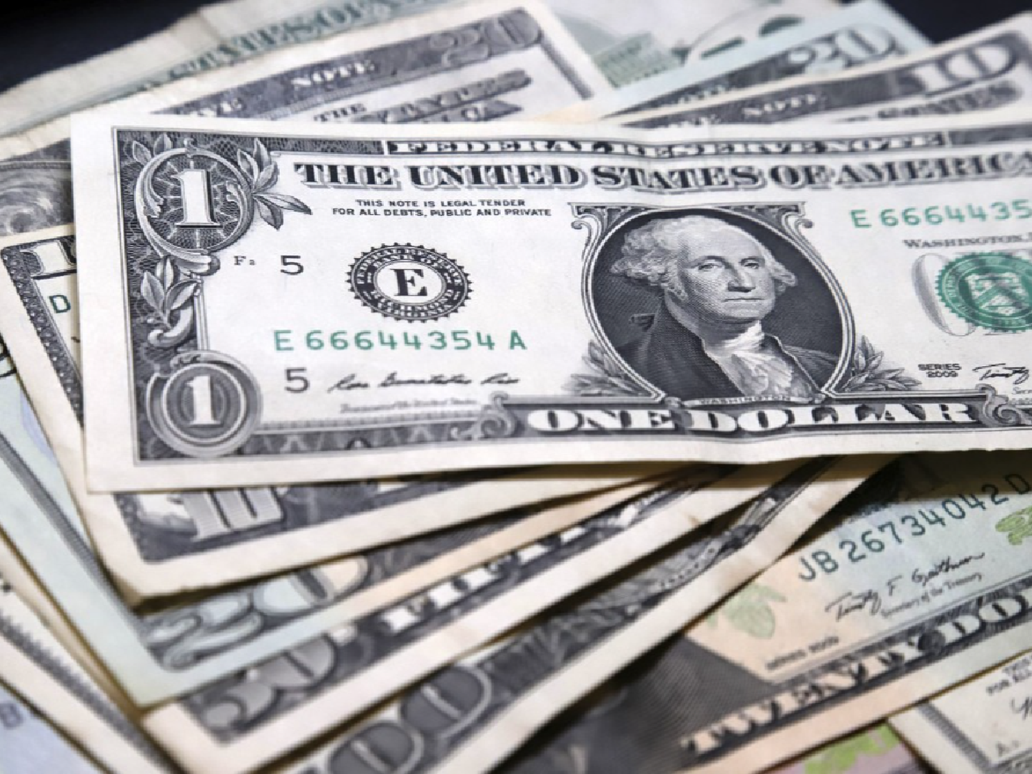 El dólar blue sube y se vende a $197