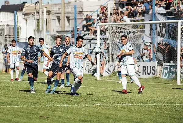 Juventud quiere dar el batacazo ante Aldosivi para quedar puntero 