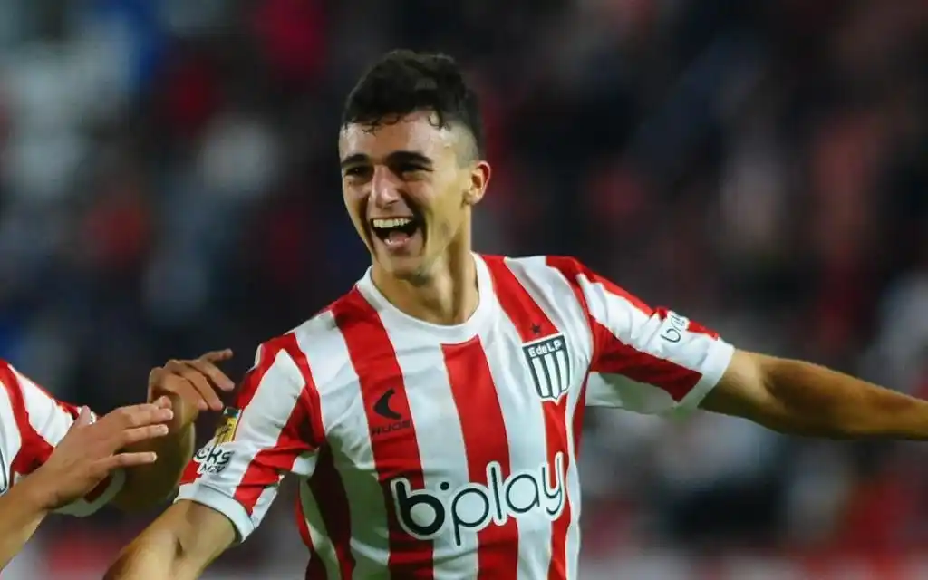 ¿Quién es el larroquense que juega en Estudiantes y que le hizo dos goles a Vélez este fin de semana?