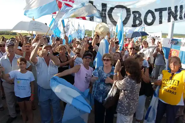 La Asamblea calificó como “positiva” a la reunión con el Ministro Bergman