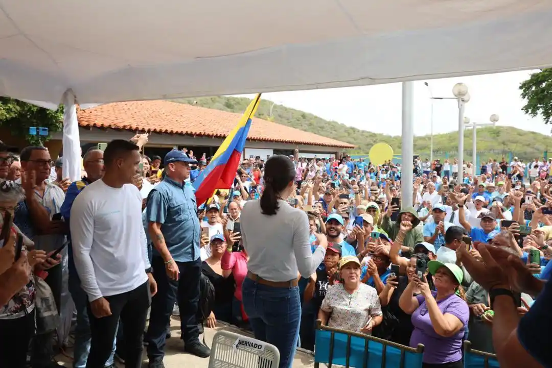 María Corina en Nueva Esparta: «ESTA NO ES UNA ELECCIÓN EN DEMOCRACIA, por eso debemos trabajar más duro»