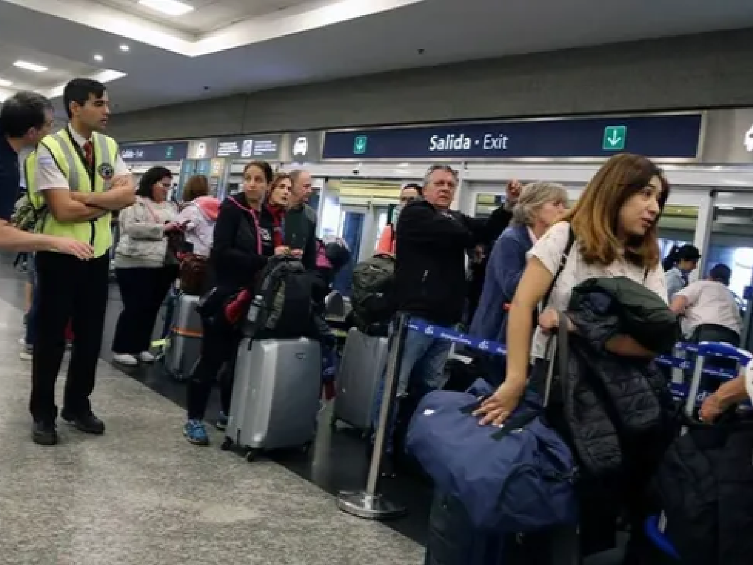 Finde XXL: demoras en Aeroparque por medidas gremiales; dictaron conciliación obligatoria