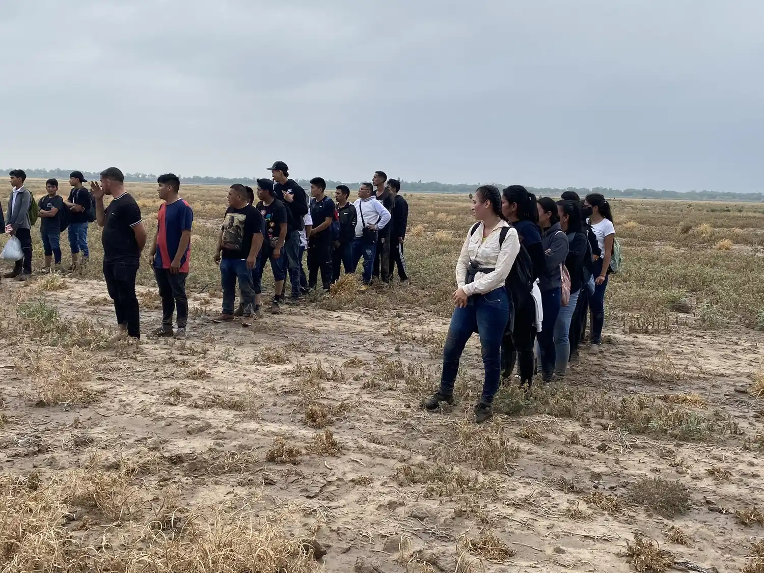 TEXAS ARRECIA CONTROLES FRONTERIZOS: detienen a 32 migrantes, entre ellos venezolanos (+Video)