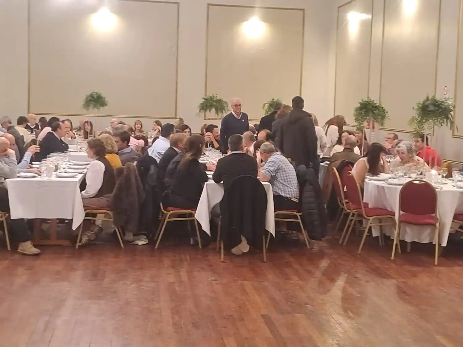 Cena de los canelones. Sociedad Italiana