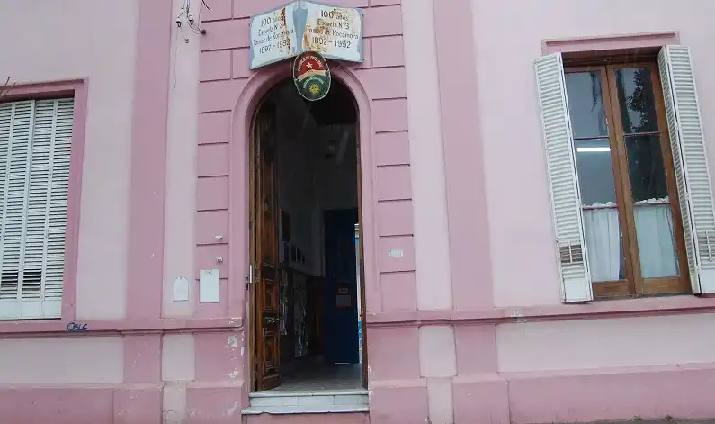 Un desperfecto eléctrico suspendió ayer la actividad en la escuela Rocamora 