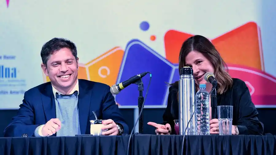 El furcio de Axel Kicillof al querer criticar el mercado en la Feria del Libro: "Donde no hay negocio el Estado no llega"