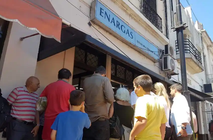 Lamberto pidió que Enargas intervenga para acelerar la reconexión del servicio en 18 escuelas