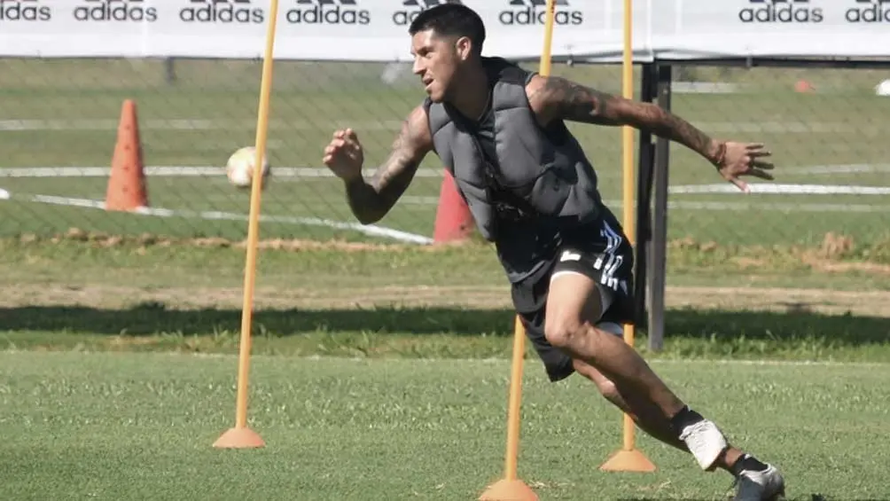 Gallardo sorprende con Robert Rojas y Enzo Pérez de titulares