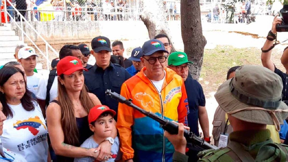 ALTOS FUNCIONARIOS DE MADURO «felices» por la convocatoria del simulacro: «esto sí es una elección»