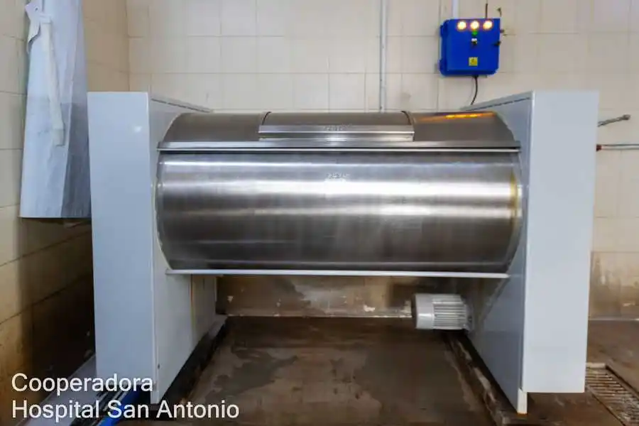 Nueva lavadora que ya se encuentra en mantenimiento-