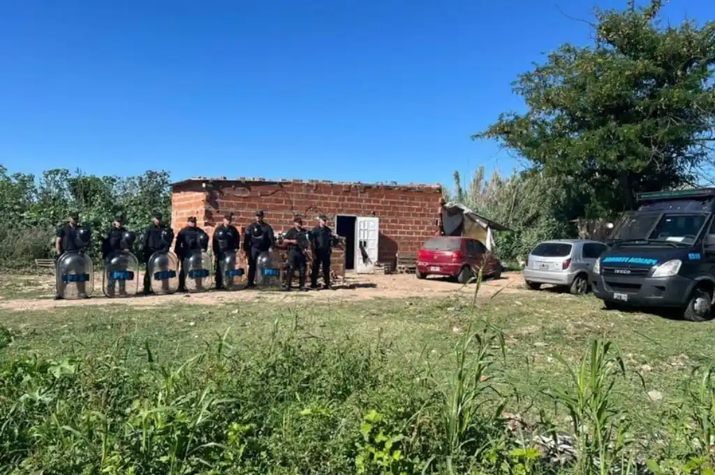 Más de un centenar de efectivos participaron en el operativo.