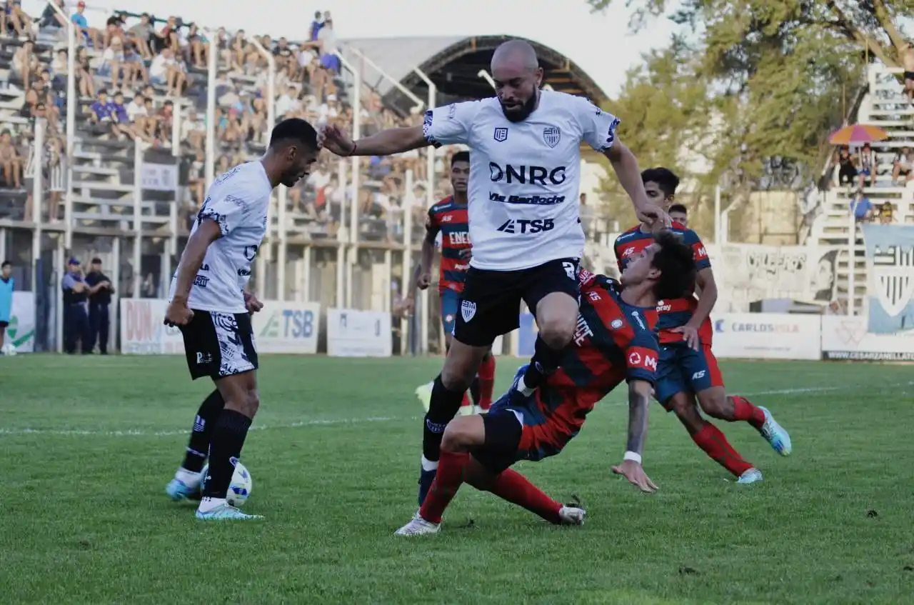 Derrota de Círculo Deportivo en su debut por el Federal A
