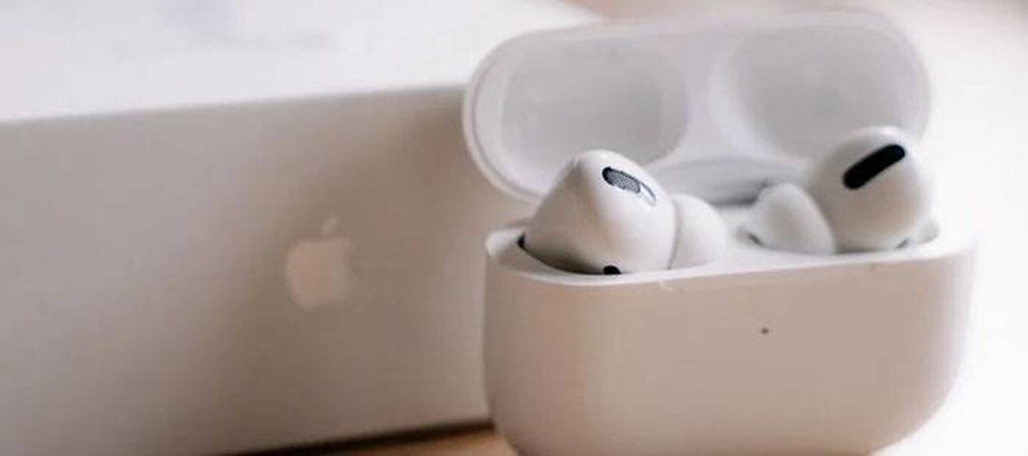 Apple tendría una versión  económica de los Airpods  