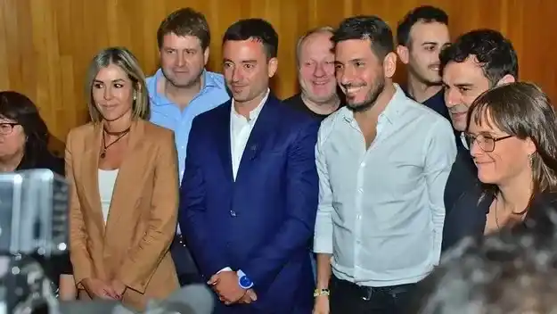 En pleno fervor mundialista, la UCR profundiza su crisis institucional con un congreso virtual