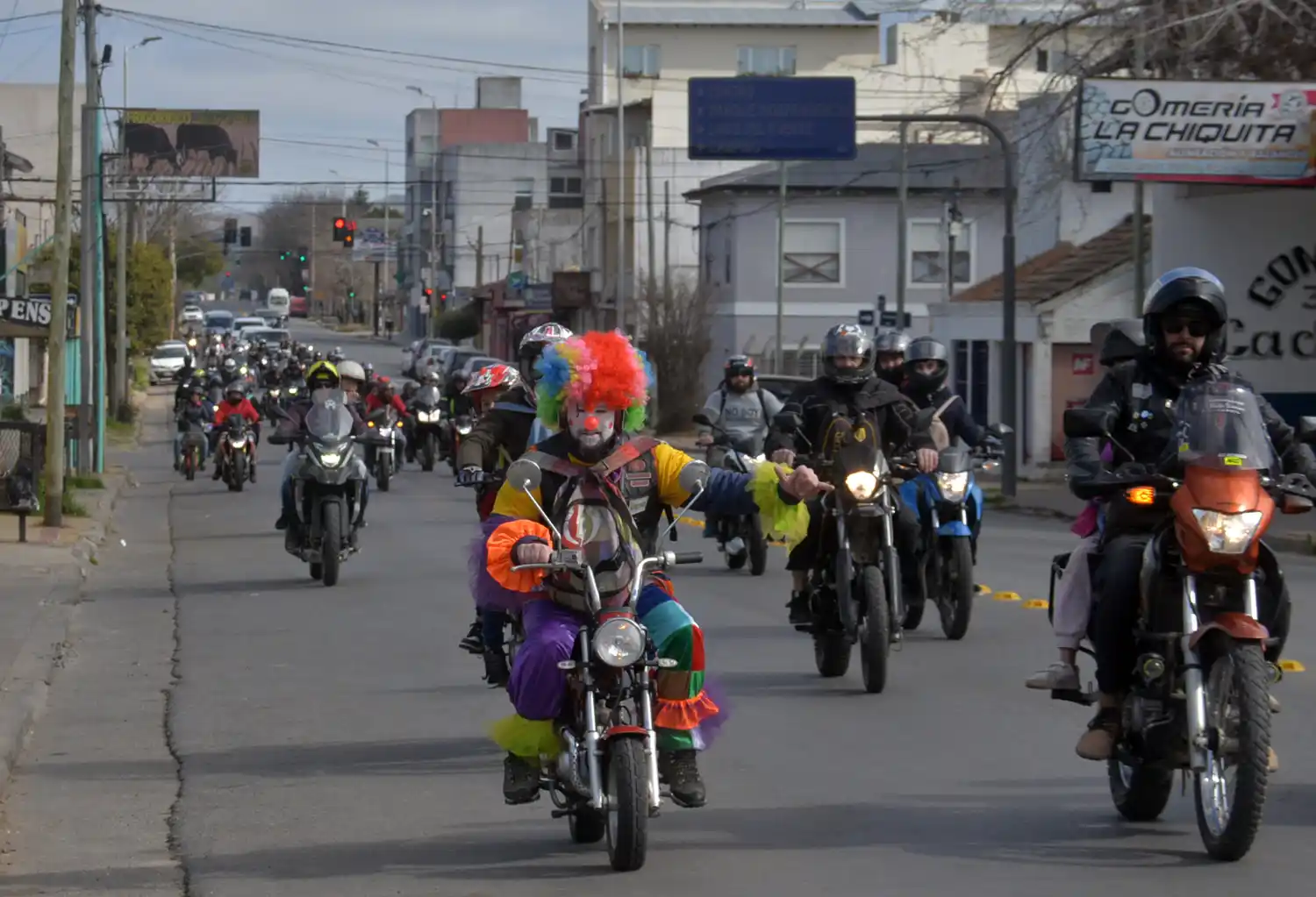Caravana motosierras