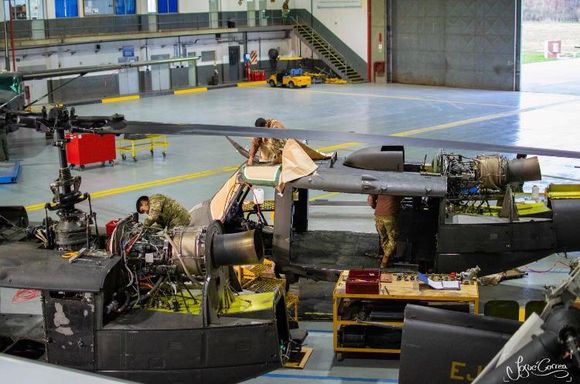 El Ejército Argentino incorpora técnicos aeronáuticos