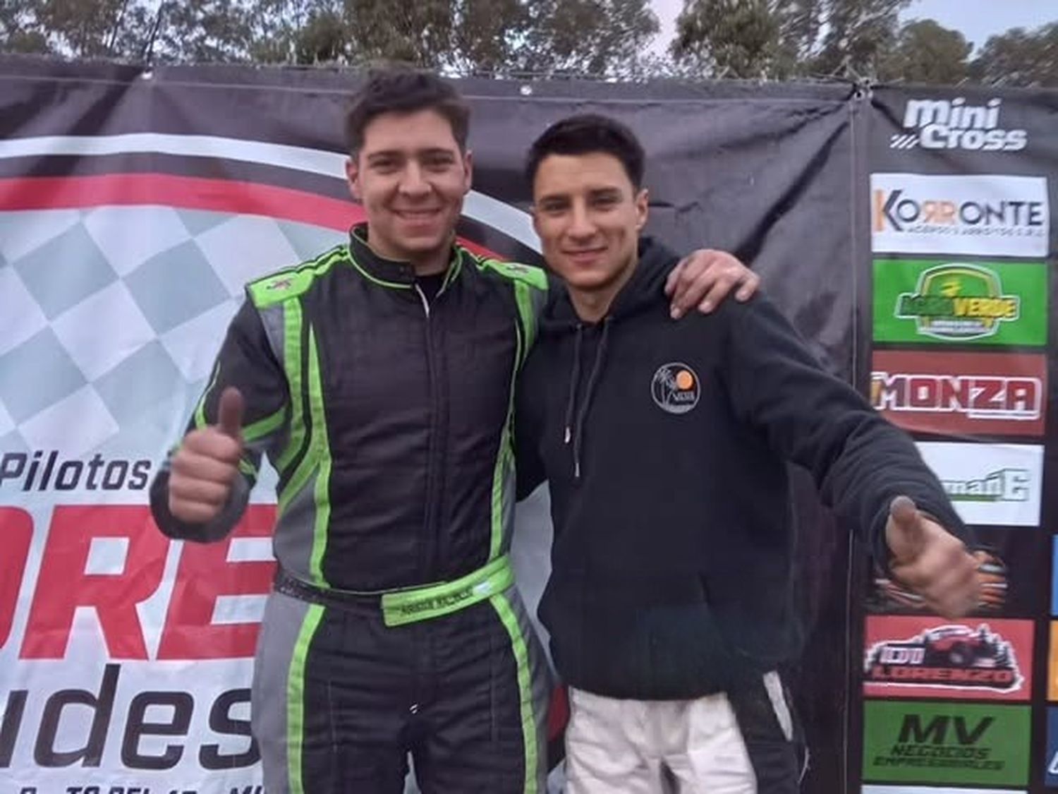 Agustín y Pedro Waldbillig festejaron en la segunda final del TC del 40